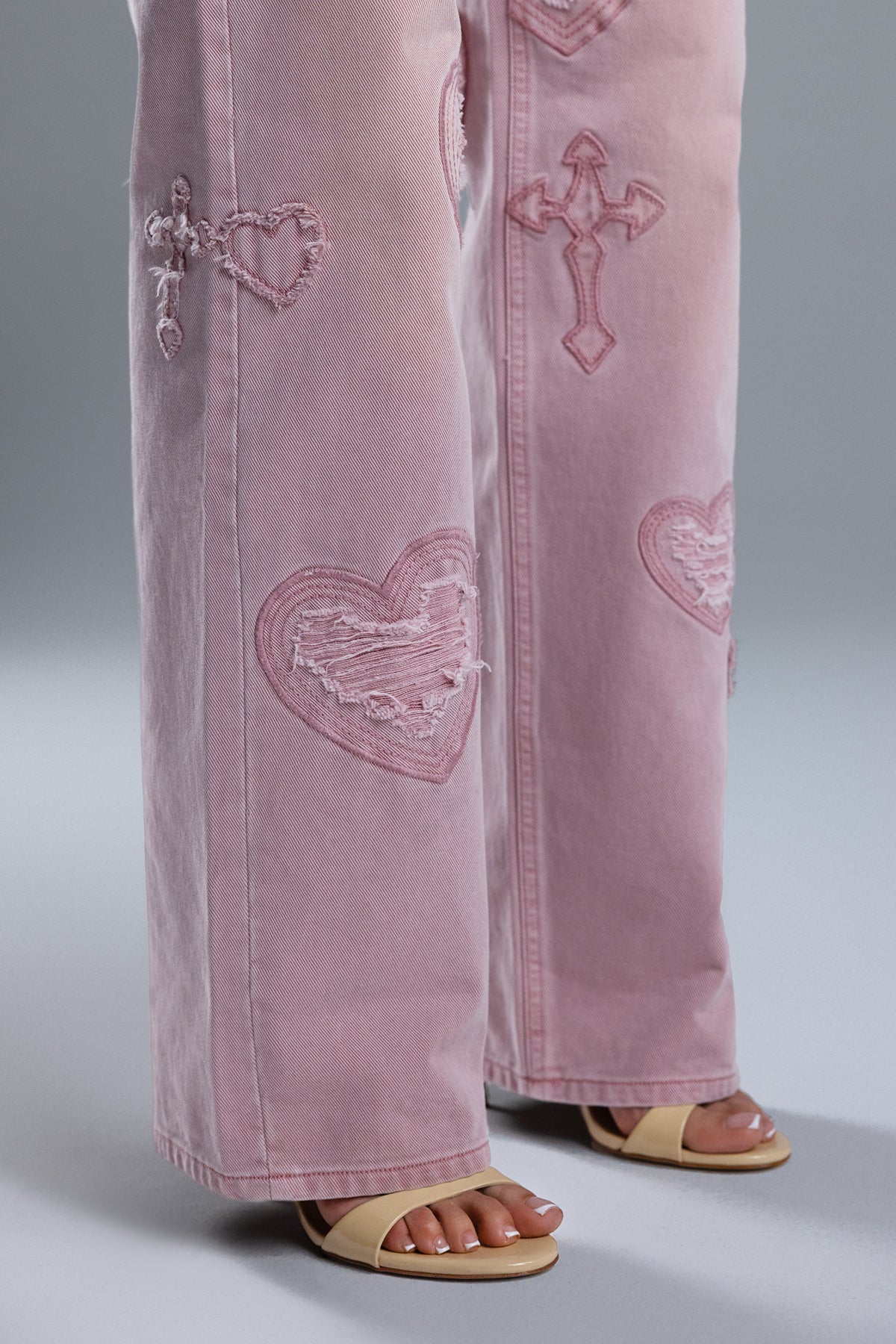 Aryanna Heart Cross Slim Wide - Image 5