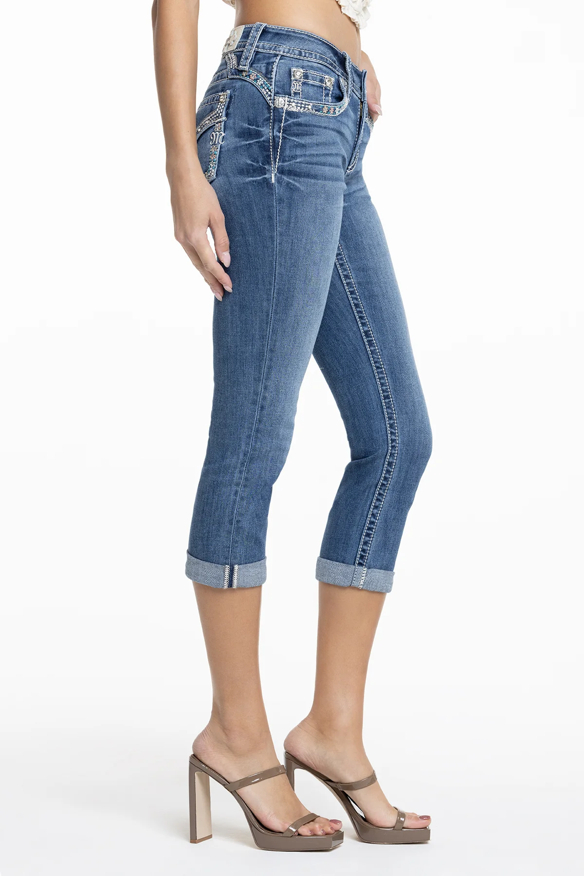 Aster Border Capri - Image 5