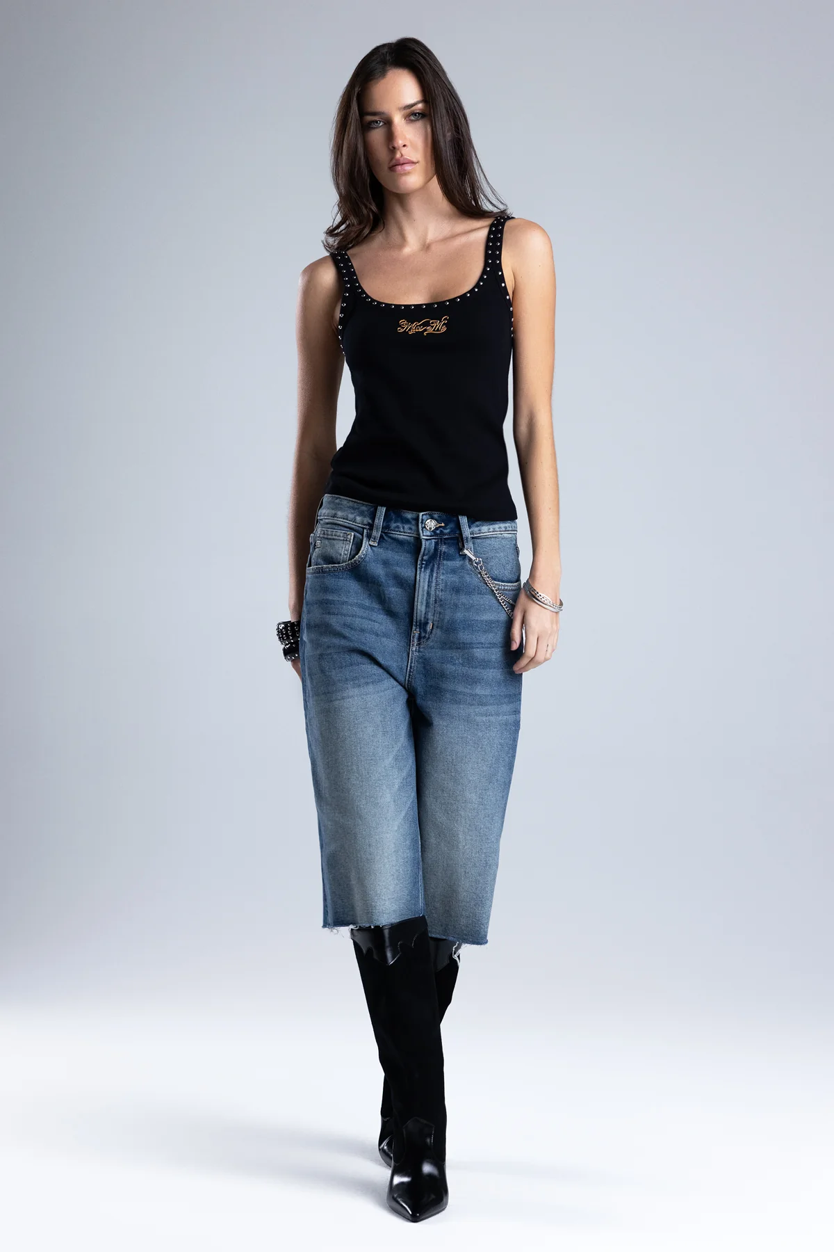 Brynn Baggy Jorts - Image 10