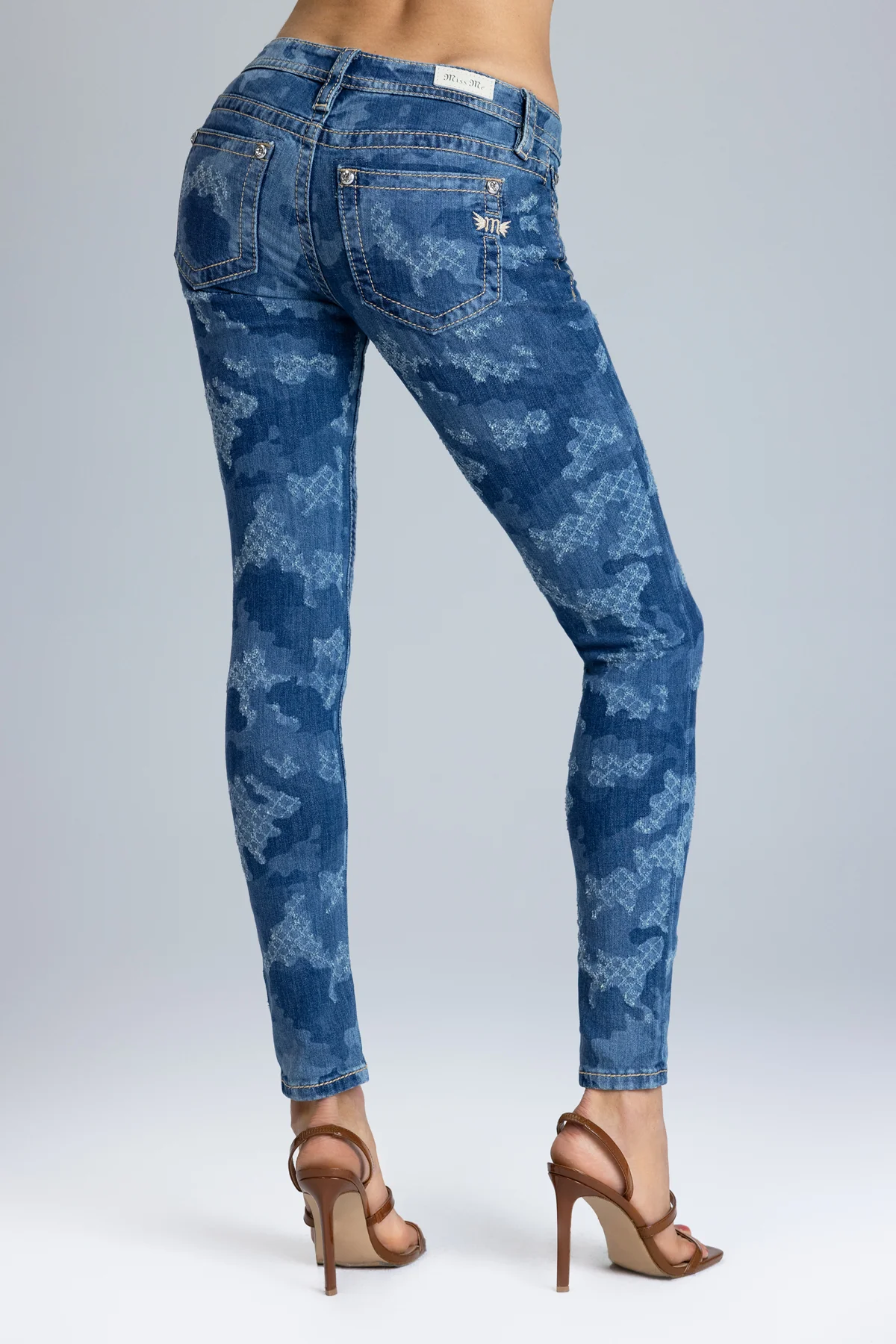Low Rise Camo Skinny Jeans - Image 6