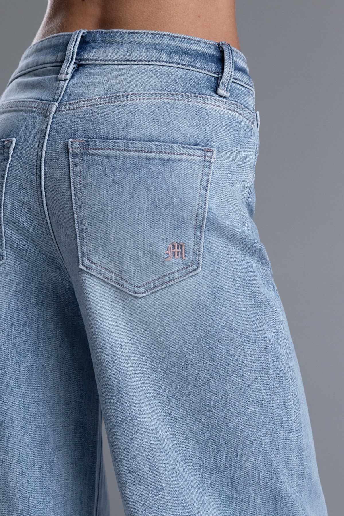 Wren Super Wide Leg Jeans - Image 12